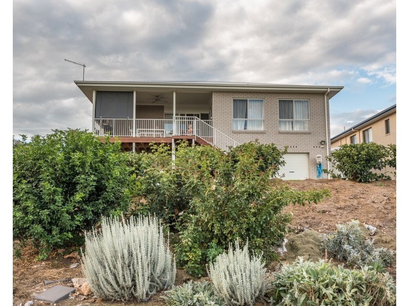 14 Redbank Drive, Scone NSW 2337