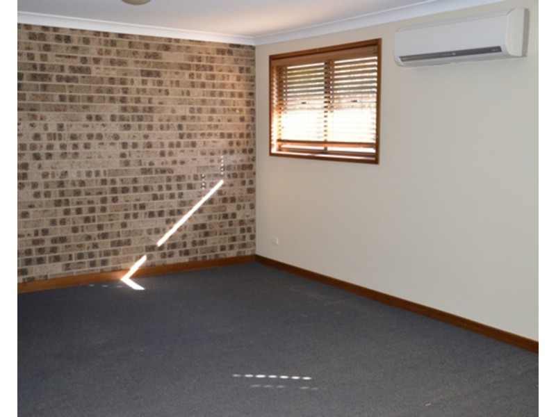 2/116 Brook Street, Muswellbrook NSW 2333