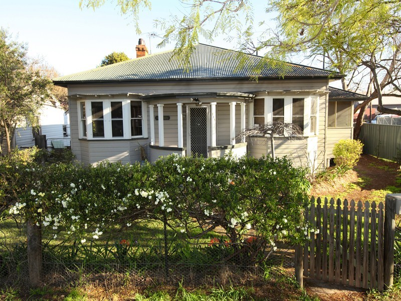 115 St, Aubins Street, Scone NSW 2337