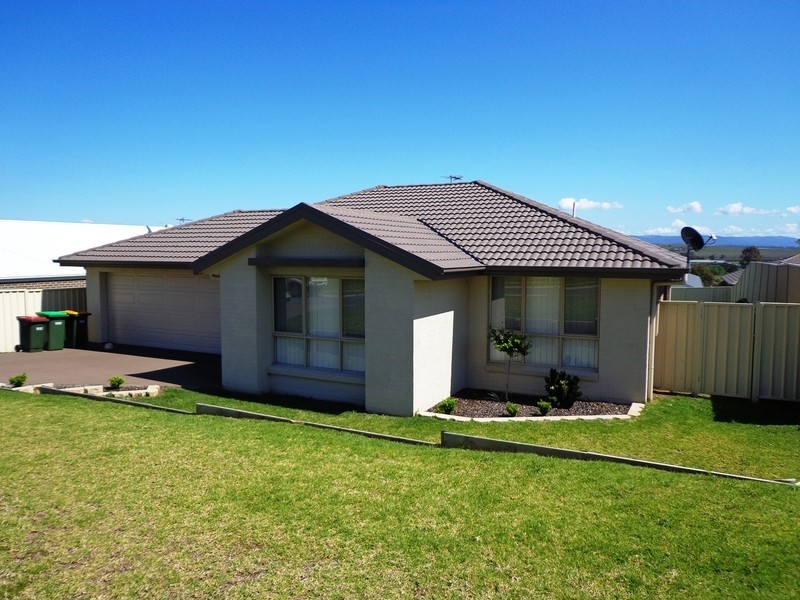 6 Jeune Street, Muswellbrook NSW 2333