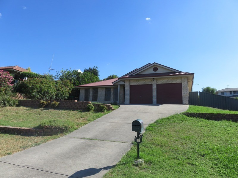 13 Bimbadeen Drive, Muswellbrook NSW 2333