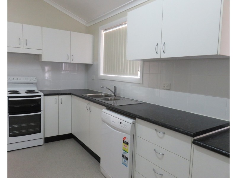 13 Flanders Avenue, Muswellbrook NSW 2333