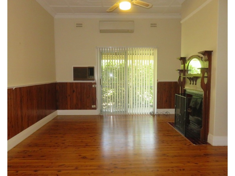 13 Flanders Avenue, Muswellbrook NSW 2333