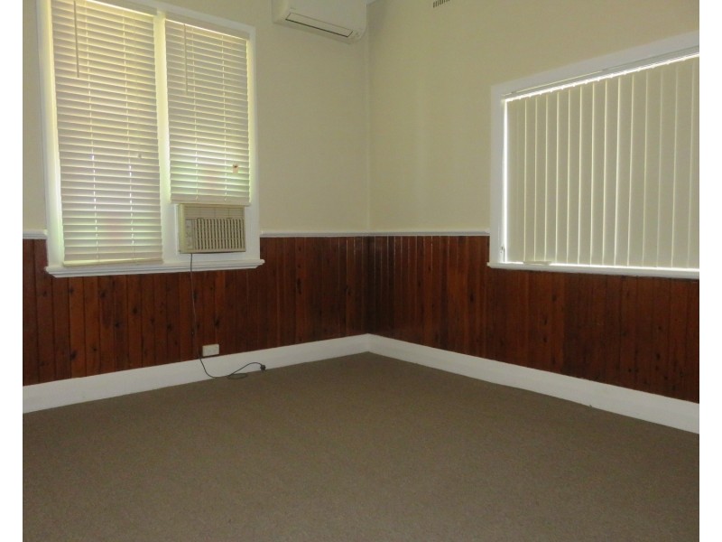 13 Flanders Avenue, Muswellbrook NSW 2333