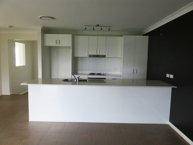 42 Dixon Circuit, Muswellbrook NSW 2333