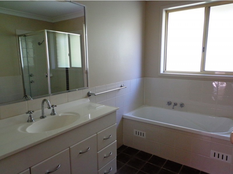 21 Bloodwood Road, Muswellbrook NSW 2333