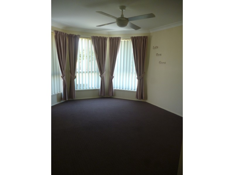 11 Alexander Close, Aberdeen NSW 2336