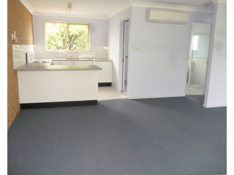 2/31a St Heliers Street, Aberdeen NSW 2336