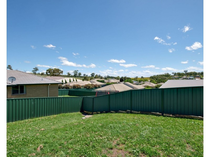 44 Chivers Circuit, Muswellbrook NSW 2333