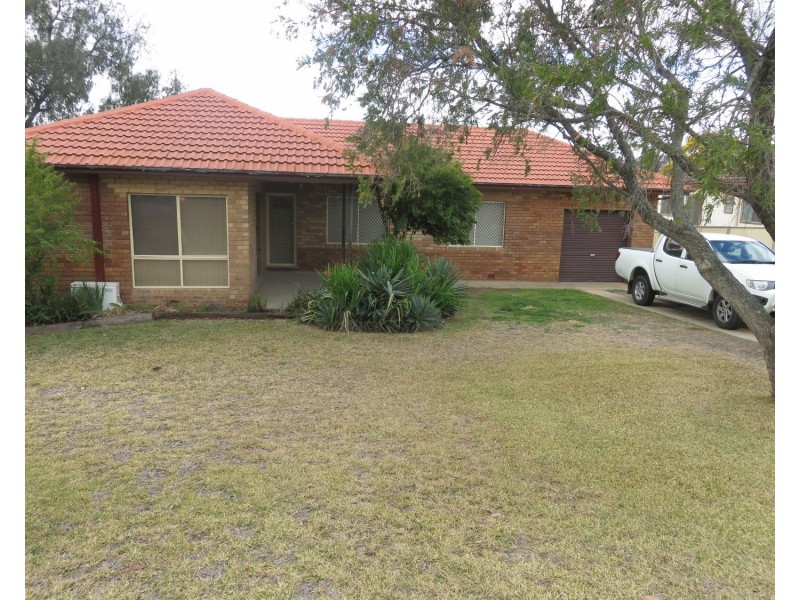 17 Donaldson Street, Muswellbrook NSW 2333