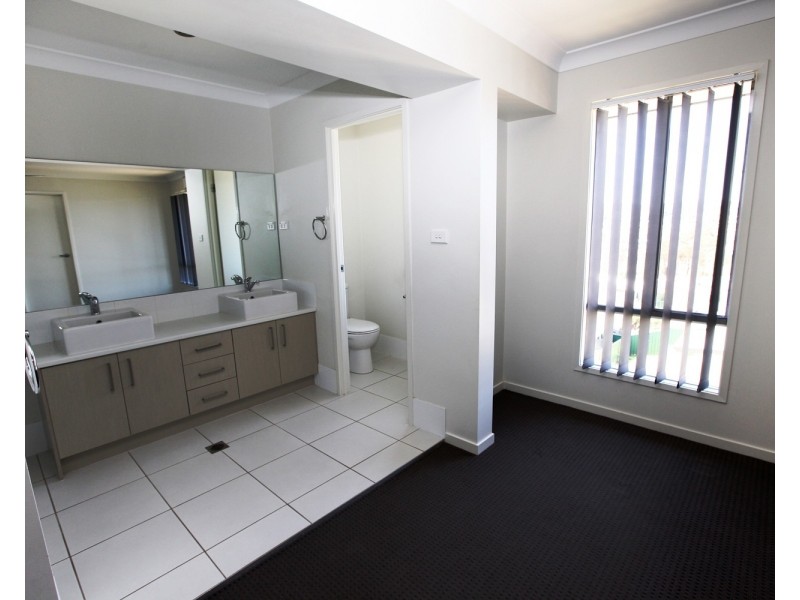 12 John Howe Circuit, Muswellbrook NSW 2333
