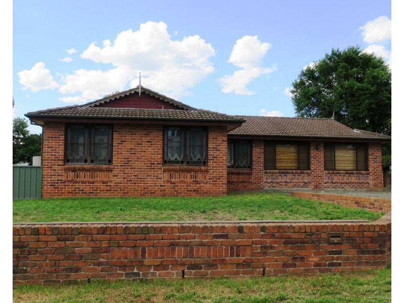 38 St Andrews Street, Aberdeen NSW 2336