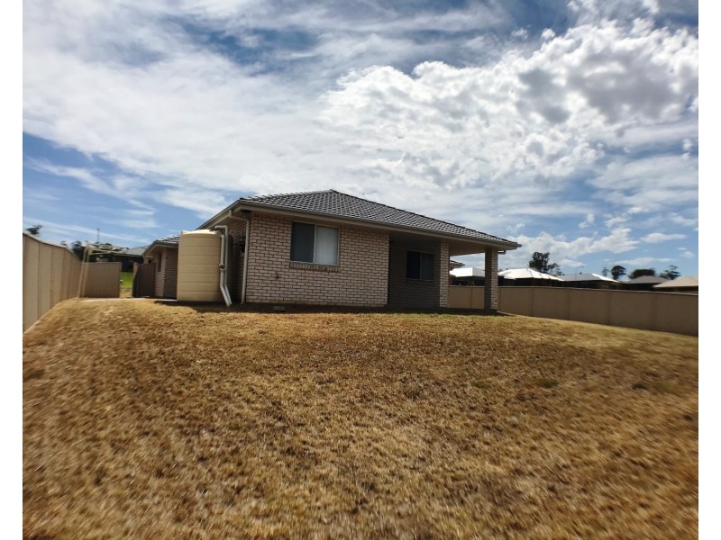 83 Perth Street, Aberdeen NSW 2336