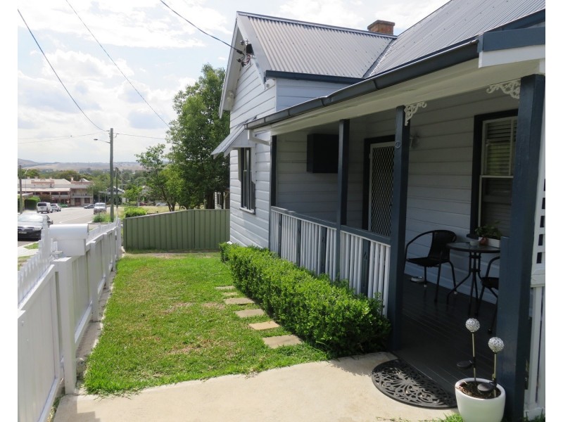 6 St Heliers Street, Muswellbrook NSW 2333