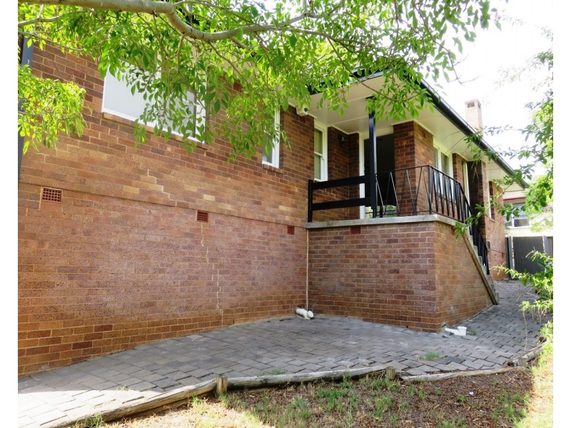 7 Anzac Parade, Muswellbrook NSW 2333