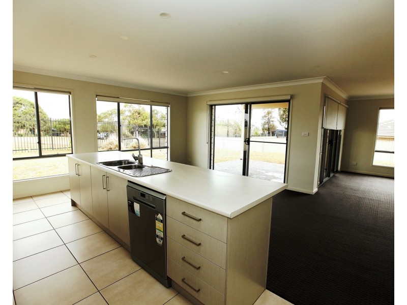 26 Finnegan Crescent, Muswellbrook NSW 2333