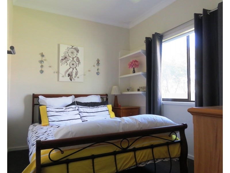 16 Thompson Street, Muswellbrook NSW 2333