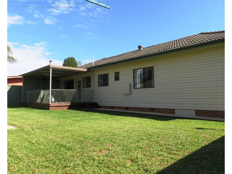 16 Thompson Street, Muswellbrook NSW 2333