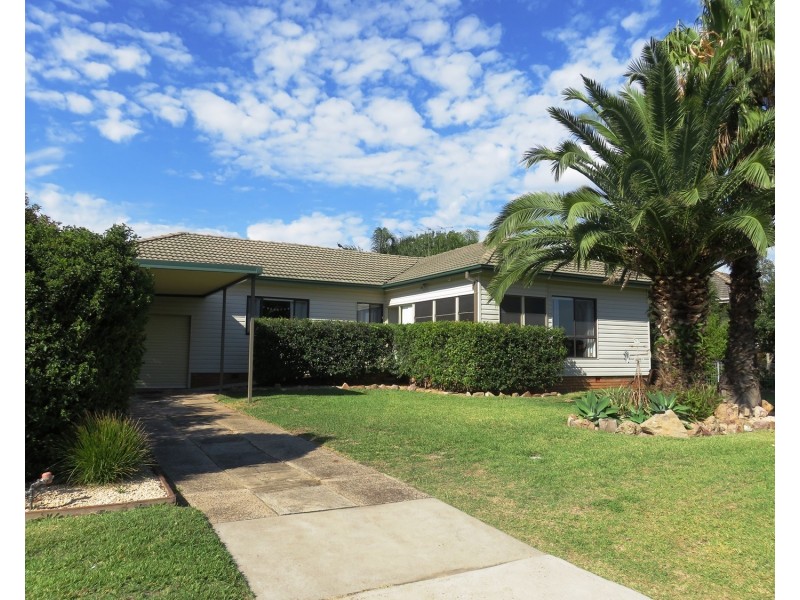 16 Thompson Street, Muswellbrook NSW 2333
