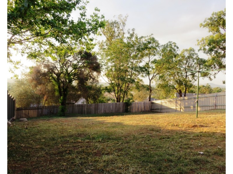 32 Tobruk Avenue, Muswellbrook NSW 2333