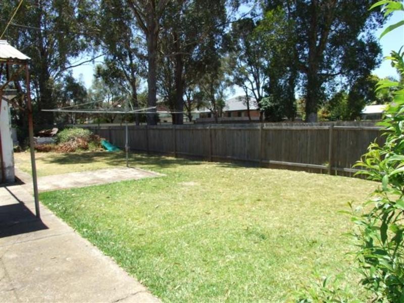 112 Hamilton Road, Fairfield NSW 2165