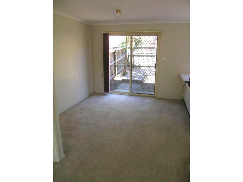 11 Melaleuka Grove, Greenacre NSW 2190