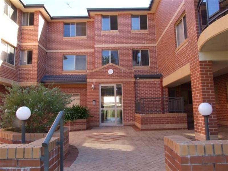 4/16-18 The Crescent, Berala NSW 2141