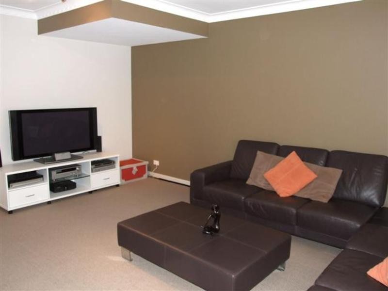 2 Vista Street, Oatlands NSW 2117