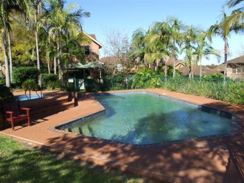 8/40 Strathalbyn Drive, Oatlands NSW 2117