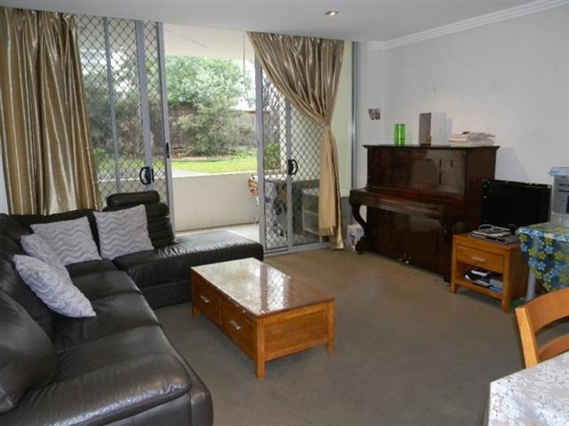 2A-6 Lydbrook Avenue, Westmead NSW 2145