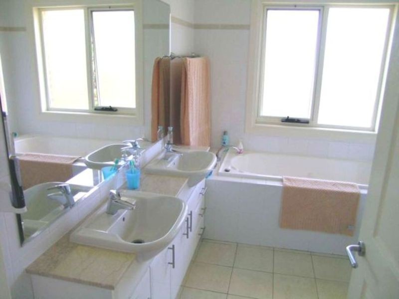 30 Hunterford Crescent, Oatlands NSW 2117