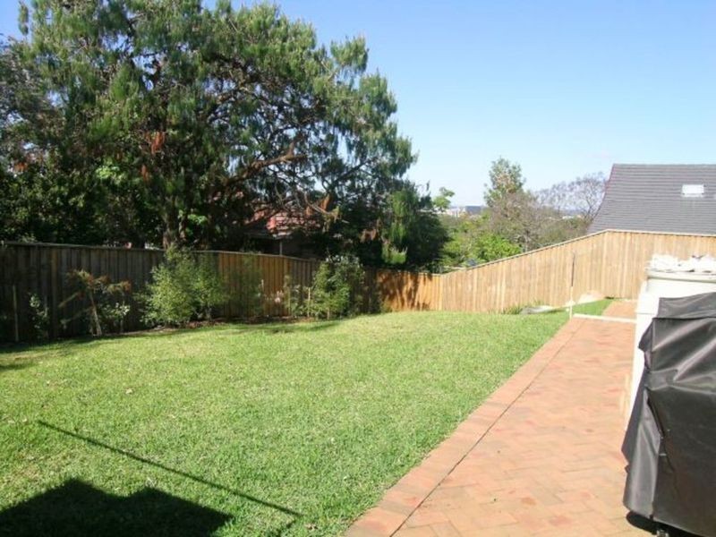 30 Hunterford Crescent, Oatlands NSW 2117