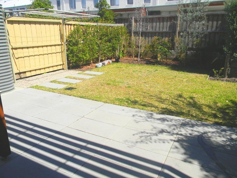 26 Broadoaks Street, Ermington NSW 2115