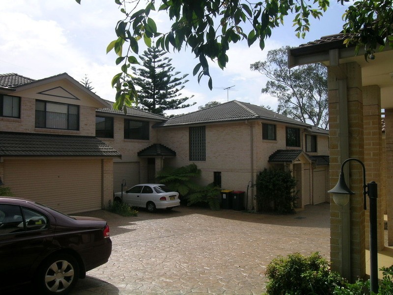 4/99 Baker Street, Carlingford NSW 2118