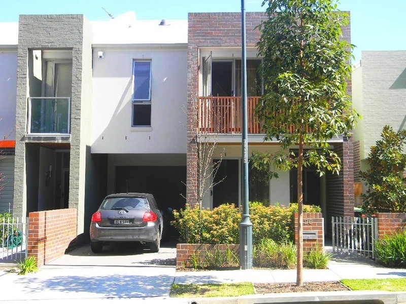 26 Broadoaks Street, Ermington NSW 2115