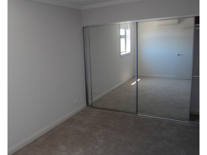 85 Shoreline Drive, Rhodes NSW 2138