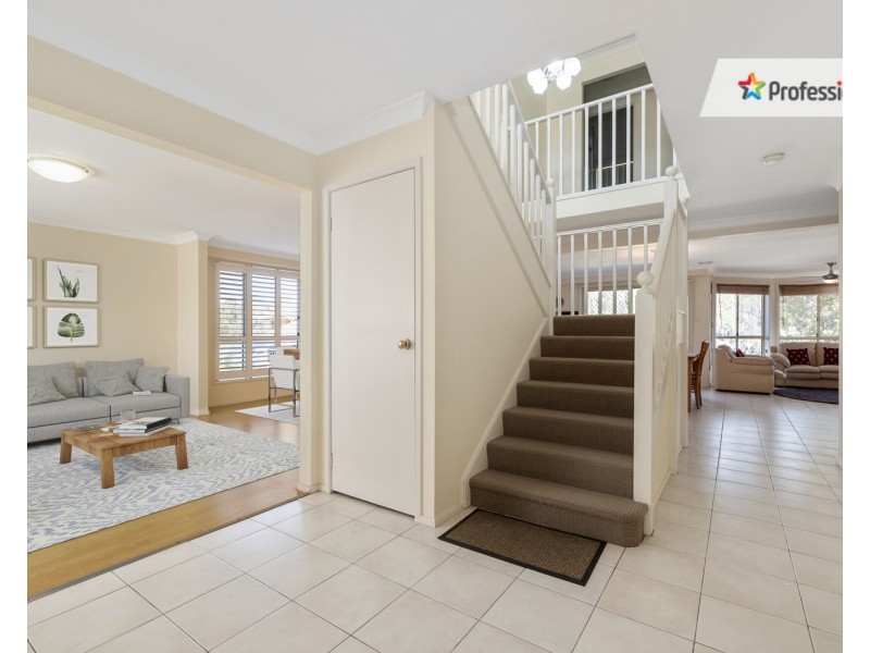 8 Idriess Place, Casula NSW 2170
