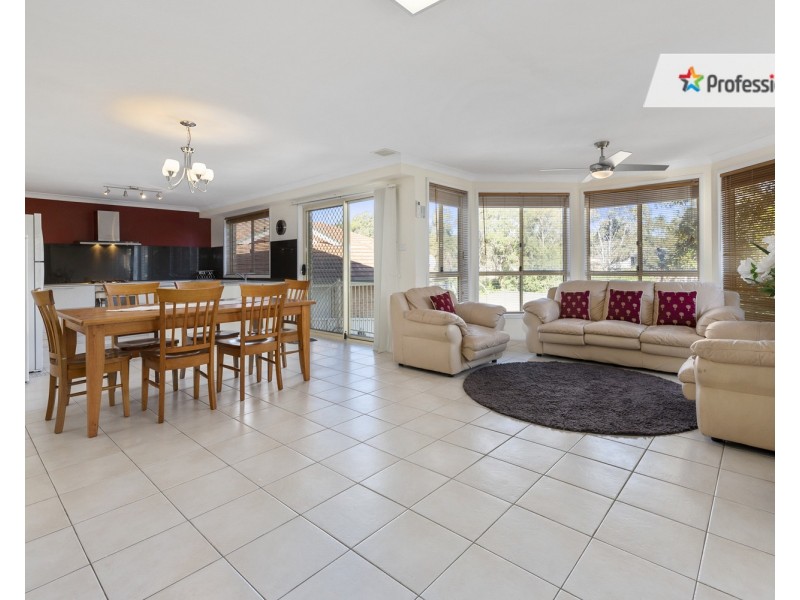8 Idriess Place, Casula NSW 2170