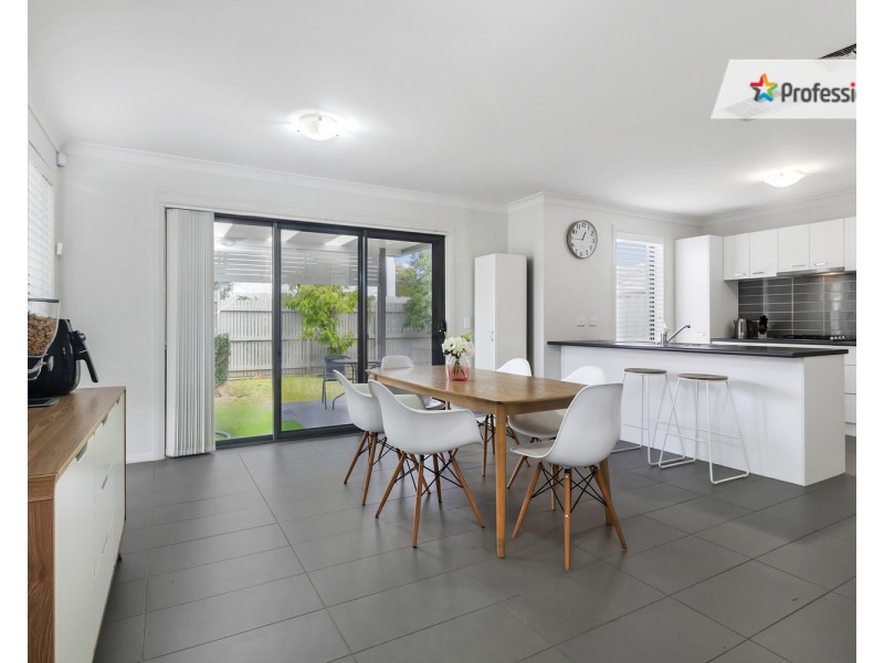 29A Northampton Drive, Glenfield NSW 2167