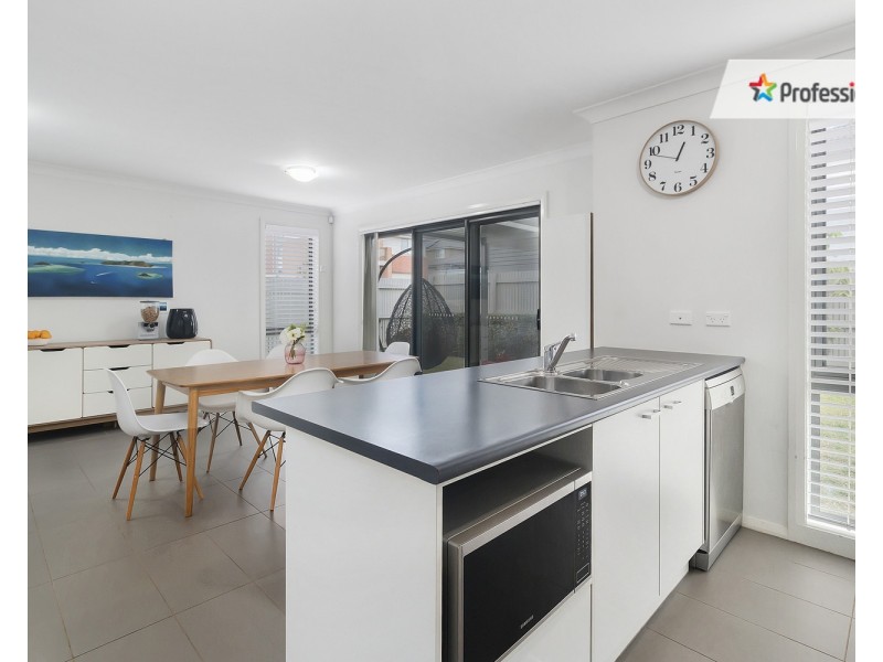 29A Northampton Drive, Glenfield NSW 2167