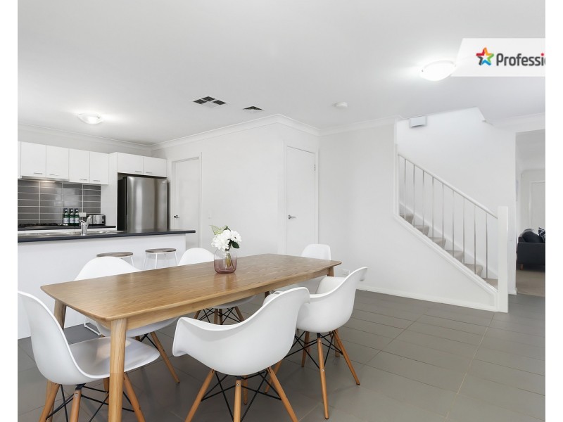 29A Northampton Drive, Glenfield NSW 2167