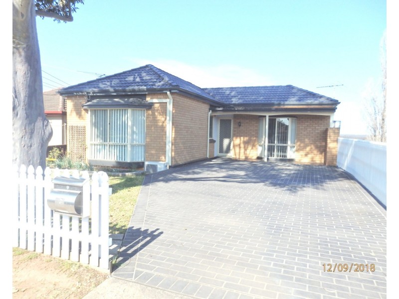 36 Marsh Parade, Casula NSW 2170