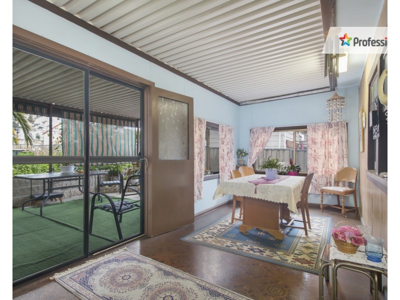 6 Casula Road, Casula NSW 2170