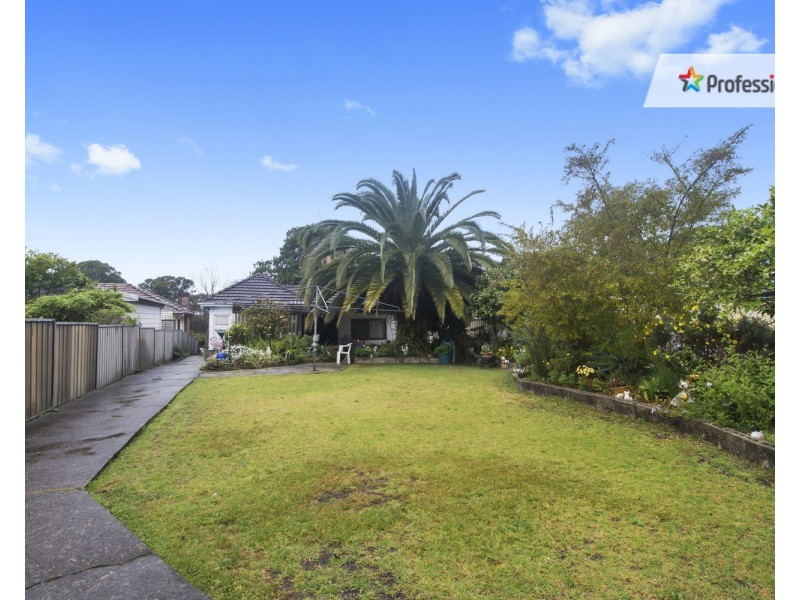 6 Casula Road, Casula NSW 2170