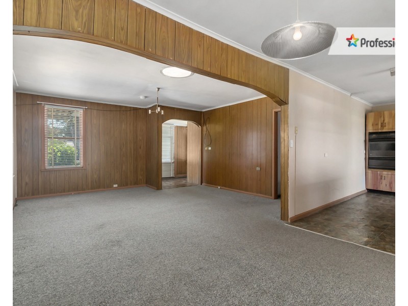 42 Grove Street, Casula NSW 2170