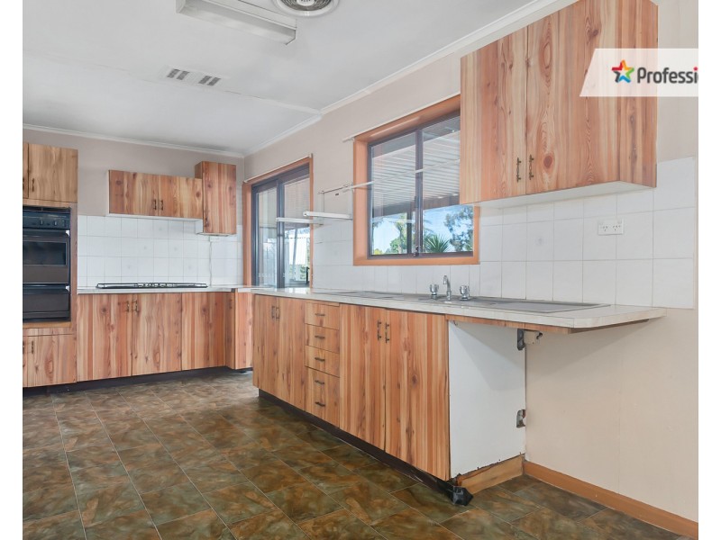 42 Grove Street, Casula NSW 2170