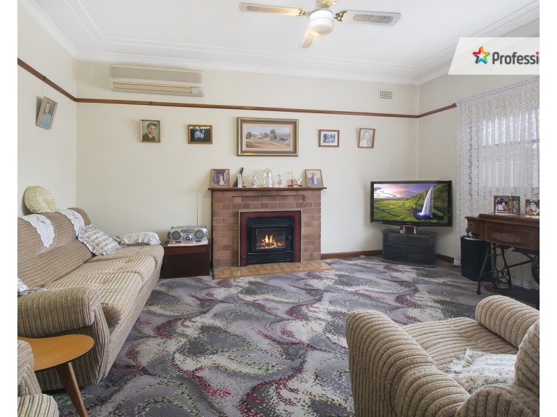 13 Bligh Avenue, Lurnea NSW 2170