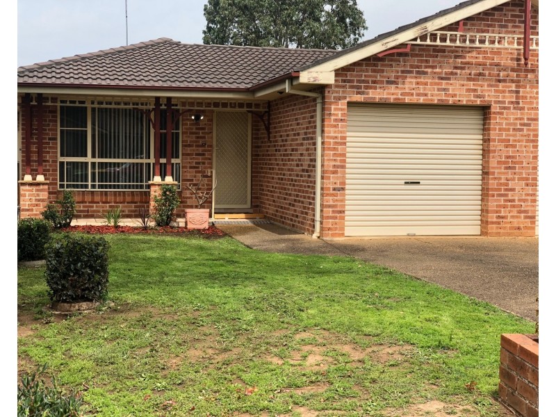 1/4 Durack Place, Casula NSW 2170