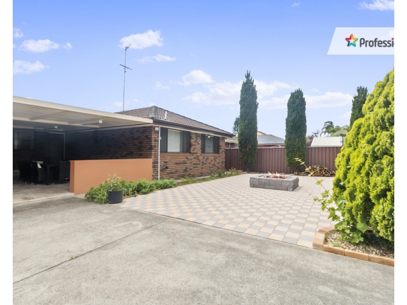 11 Acacia Avenue, Prestons NSW 2170