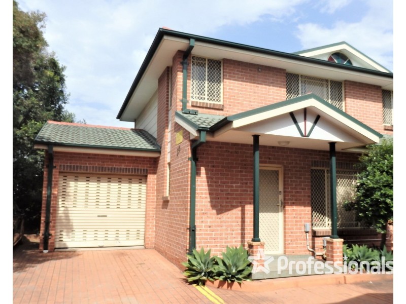 1/30 Hoxton Park Road, Liverpool NSW 2170